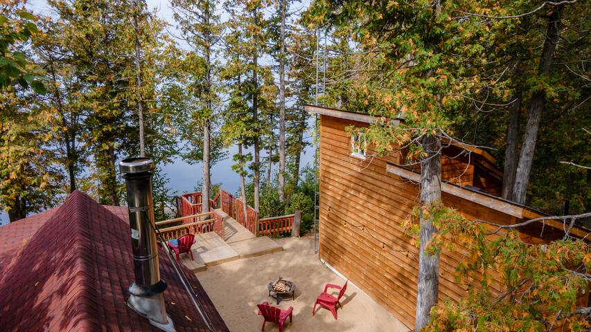 Lakepoint Cottage Resort managed Airbnb listing 2