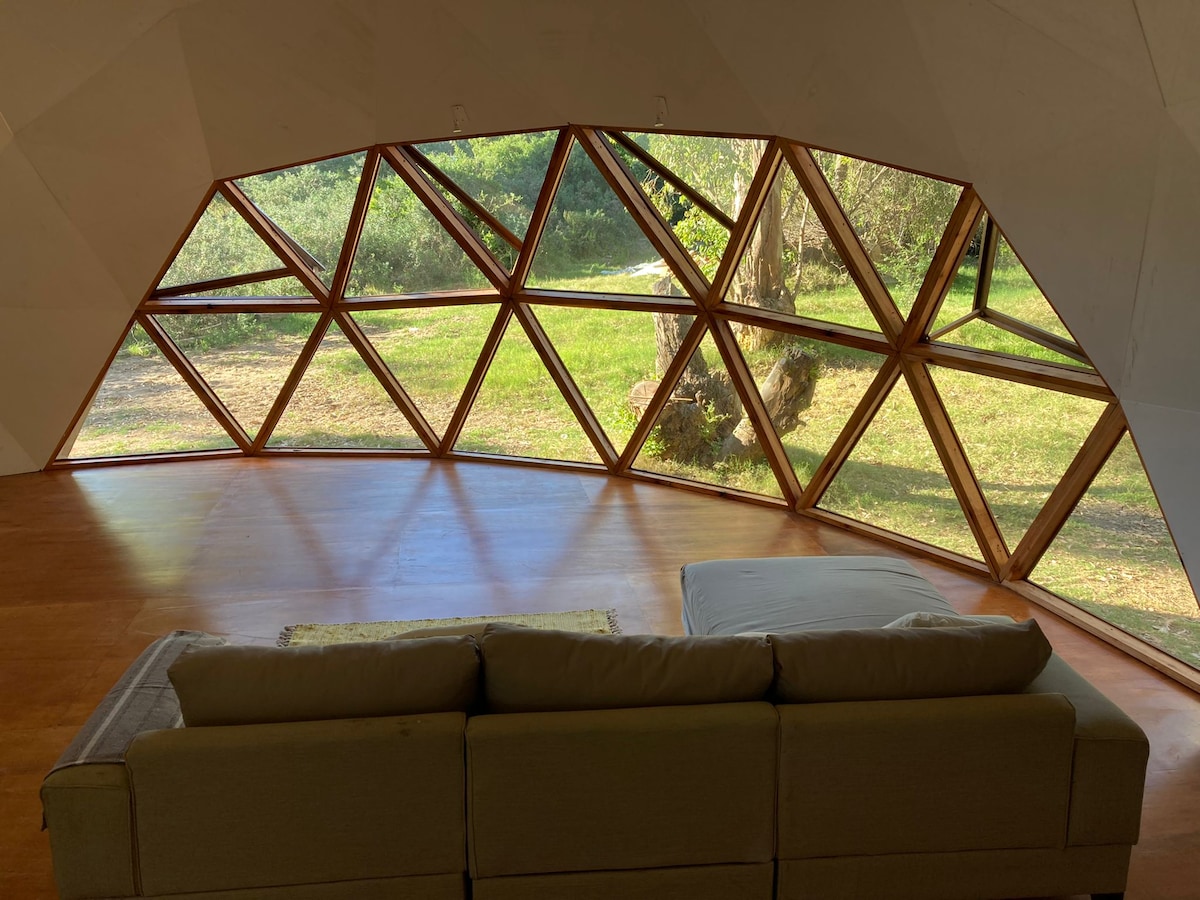 Annonce Airbnb populaire: Dome house in the forest next to the beach à Sauce De Portezuelo