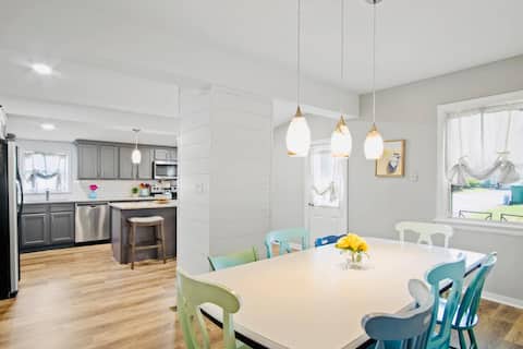 Modern Family House Super Close to Hershey Park