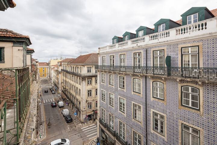 Fanqueiros 96 – BALCONY over Lisbon gallery image 4