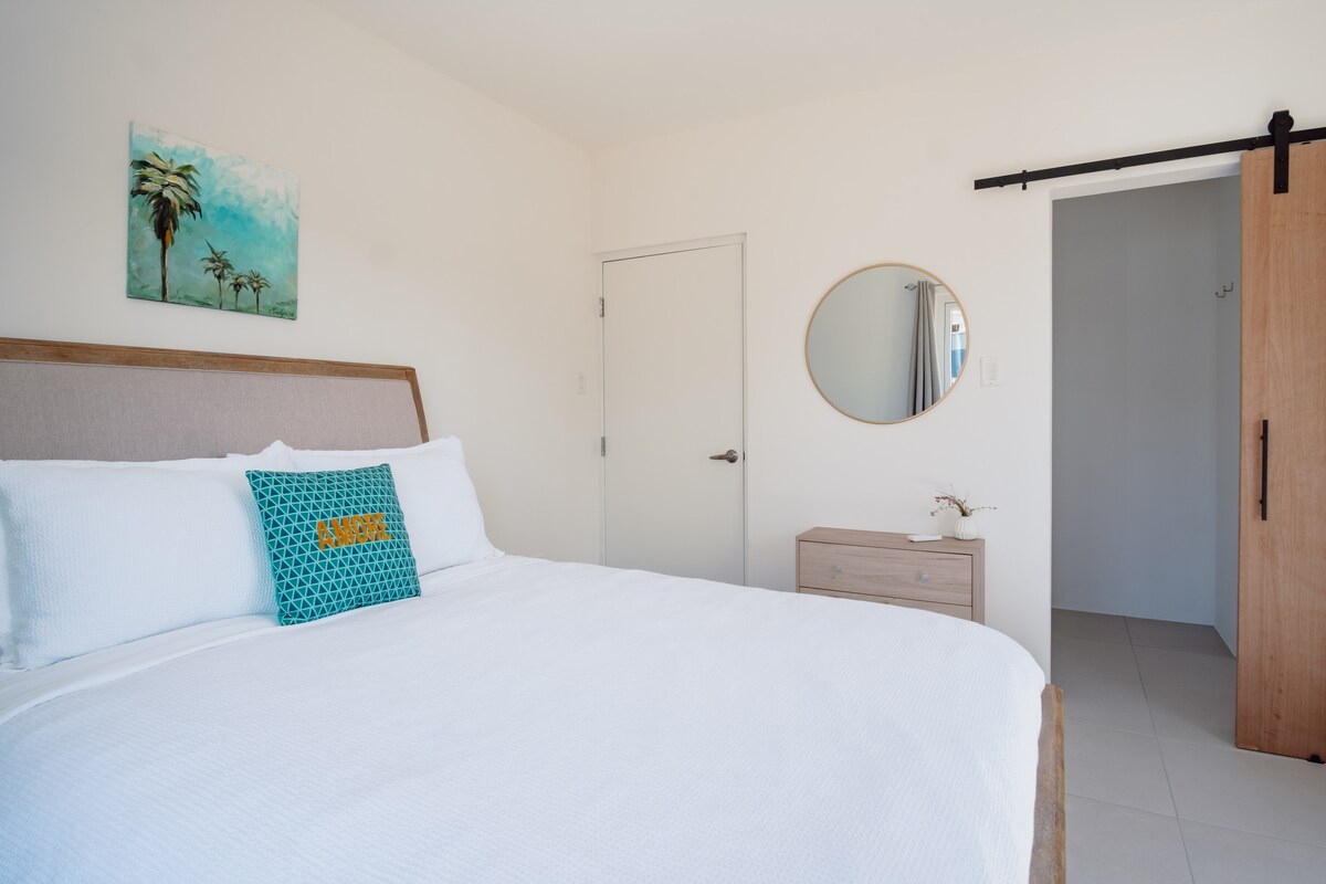 Spálňa pre hostí s manželskou posteľou