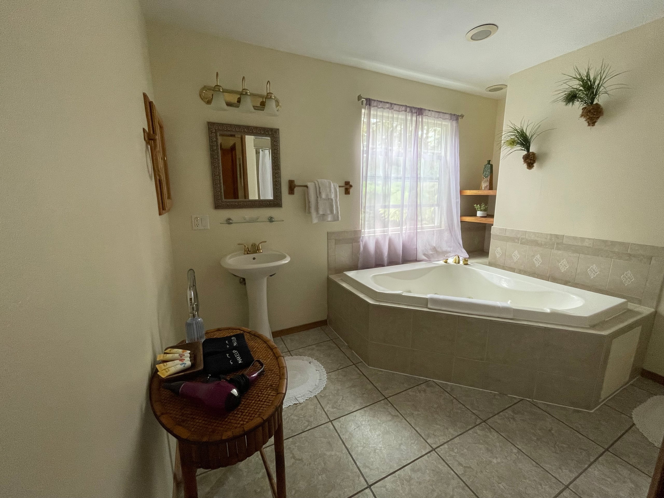Guesthouse in Volcano · ★4.93 · 1 bedroom · 1 bed · 1 private bath - Image 3
