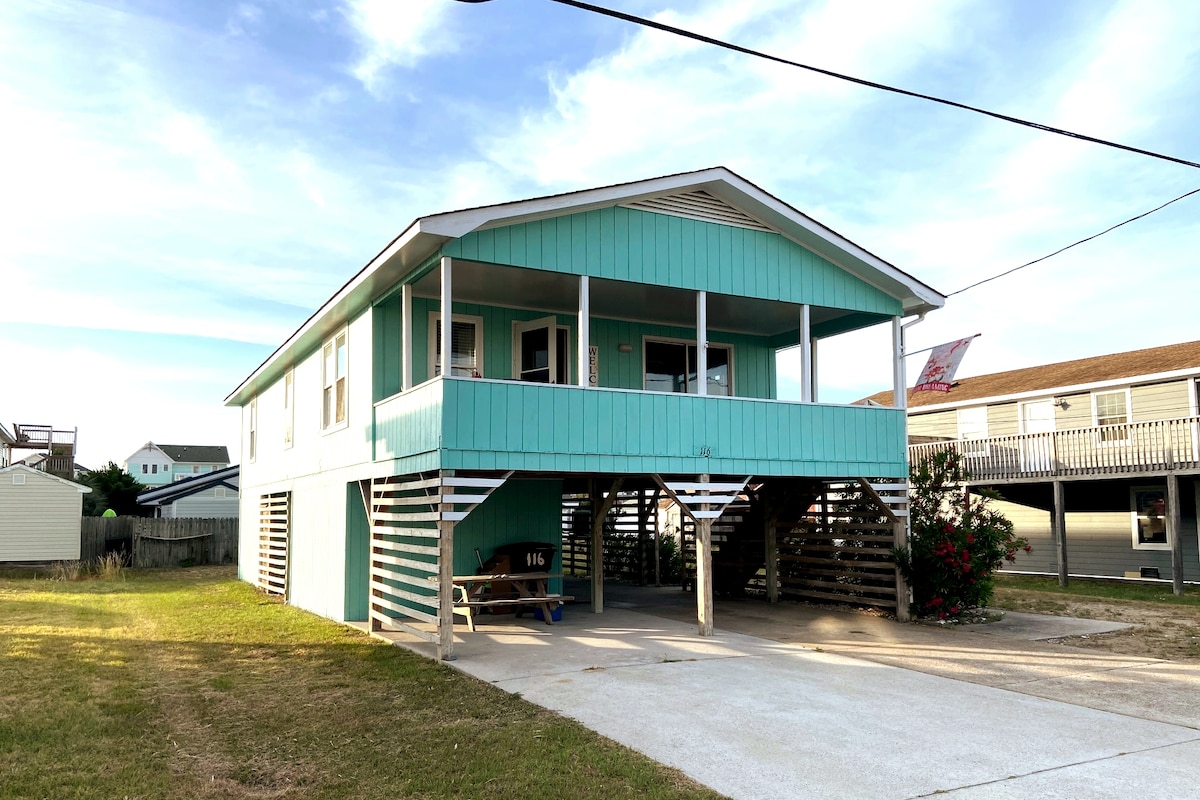 Short Walk to Beach, Pier w/ Live Music & More!