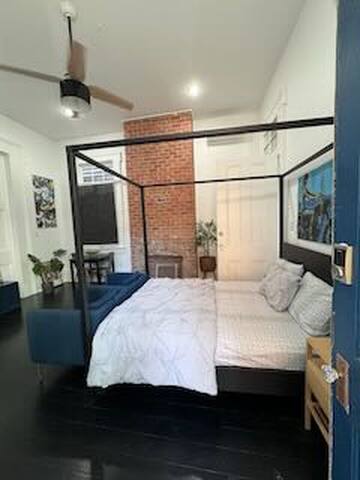 Lion House Apartment gallery image 2