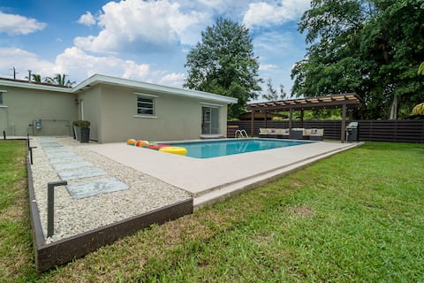 Modern Miami Retreat w/ Pool & Backyard Oasis