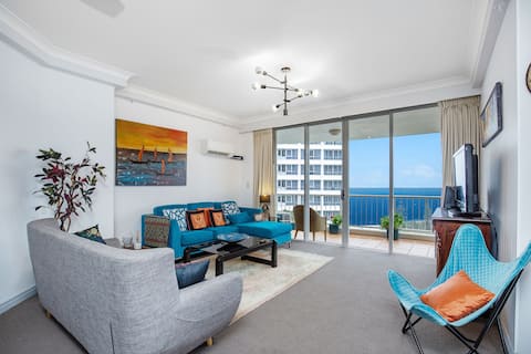 Successful Airbnb property: 3 BEDROOM APARTMENT WITH SEA VIEWS IN THE MOROCCAN in Surfers Paradise