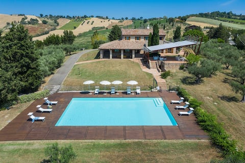 Villa Monica - Private villa with pool