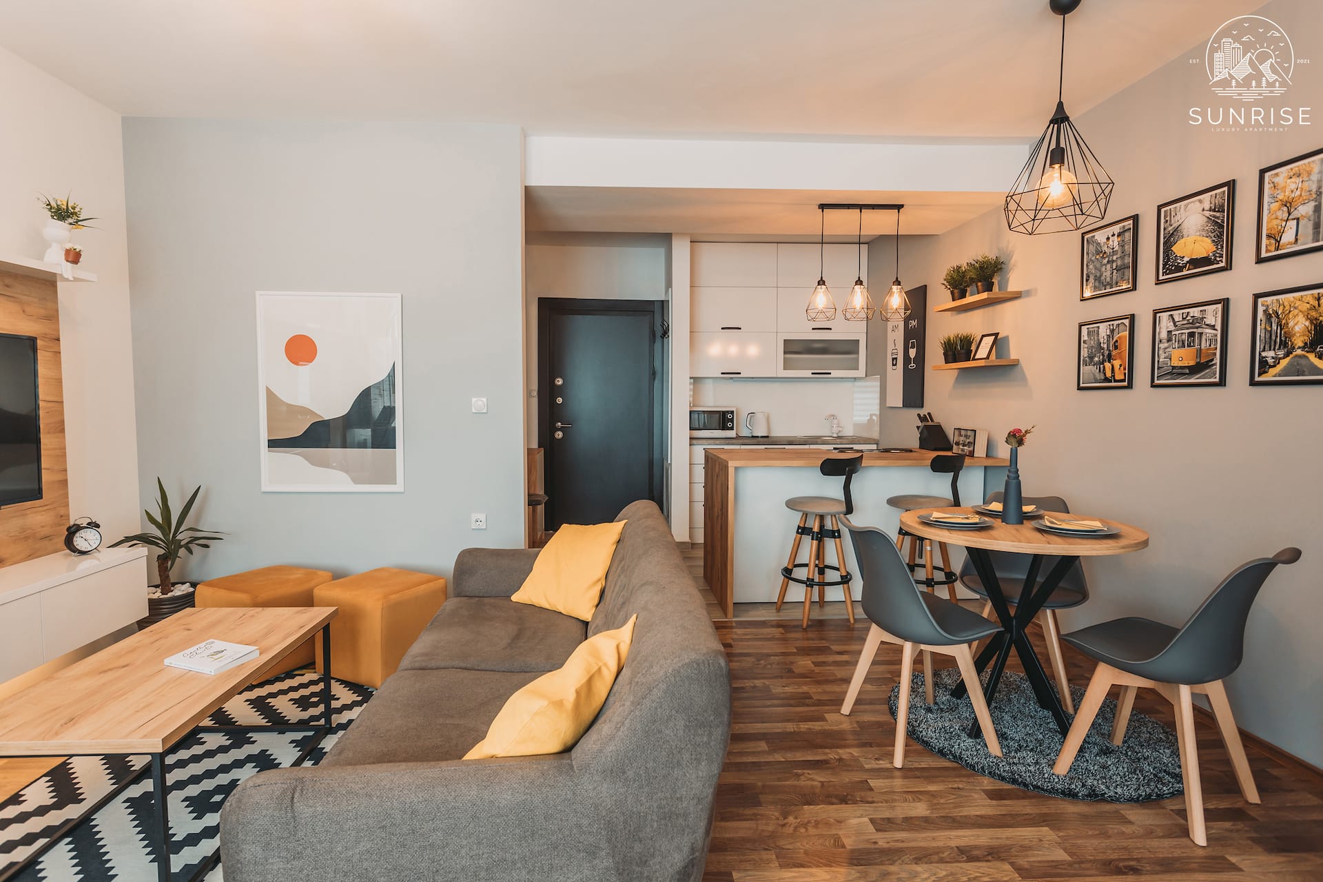 Sunrise Luxury Apartment