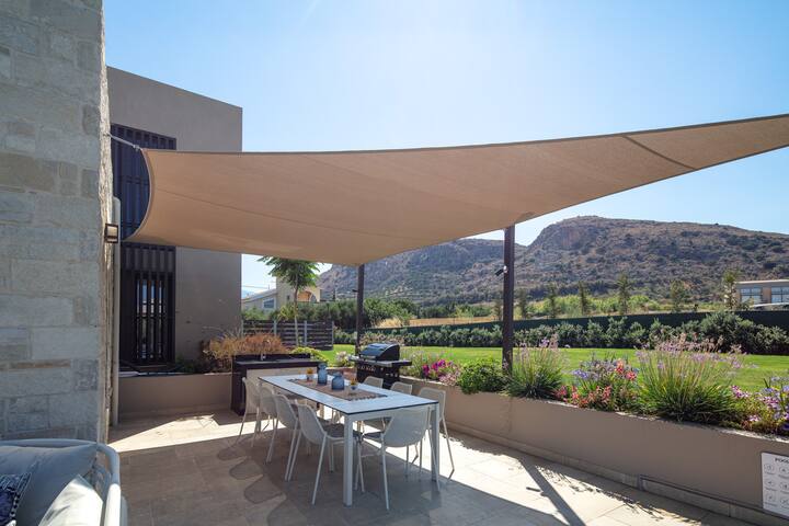 Iniada Villa II-A few meters away from sandy beach gallery image 4