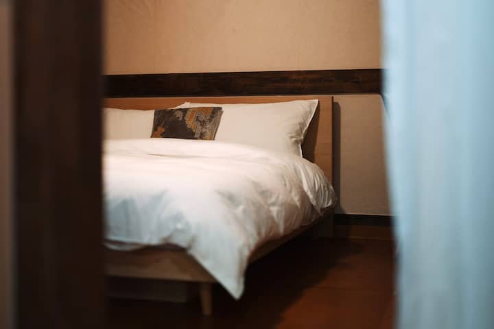 เครื่องนอนในโรงแรมที่มีสนิมและเตียงเอซ
ผ่อนคลายและเพลิดเพลินกับการสิ้นสุดการเดินทางด้วยฟูกนอน

ขอให้มีความสุขกับการเข้าพักด้วยฟูกนอนของโรงแรมที่ขึ้นสนิมและที่นอนเอซ
