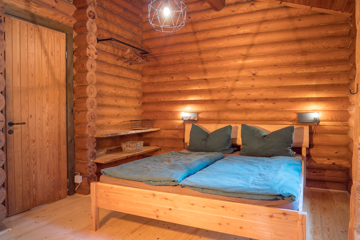 غرفة النوم 1