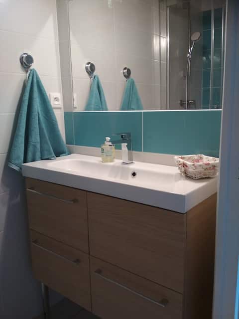 Apartment between sea, mountain and cities