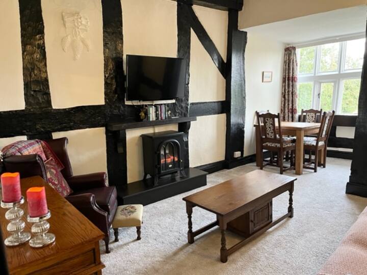 Lovely One-bed Apartment In Stunning Manor House - Nantwich