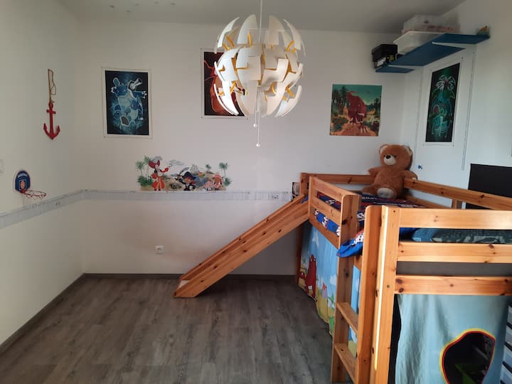 საძინებელი 4