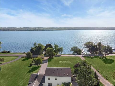 Charming Cayuga Lake House near Sheldrake Point