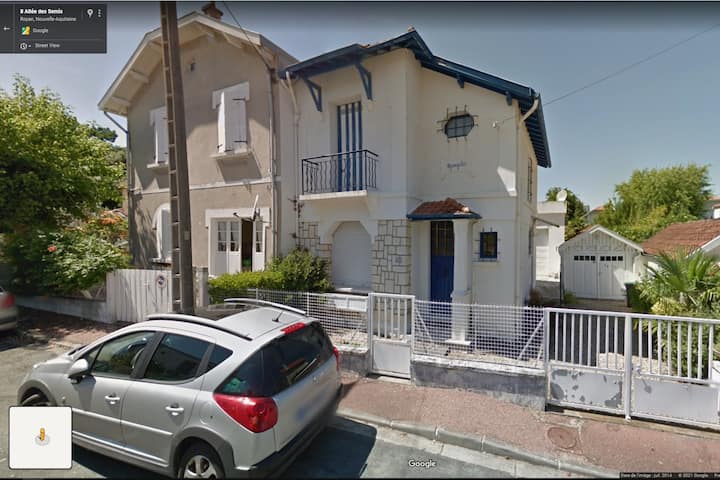 Jolie Chambre Meublée Dans Une Maison Art Déco - Royan