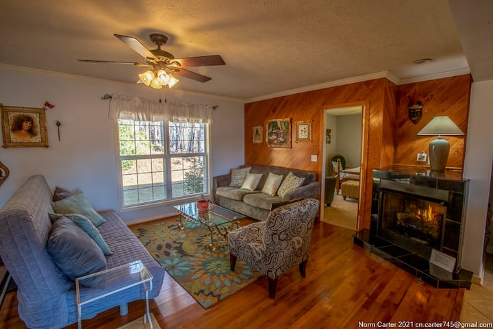 Pine Meadow Retreat - Nellysford, VA