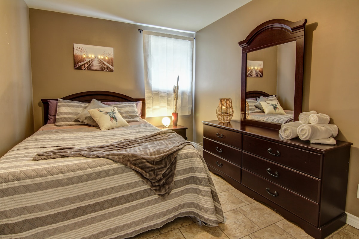 Bračni krevet (
širine 150-179 cm)