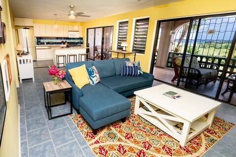 Beautiful Condo - Great View & Convenient Location