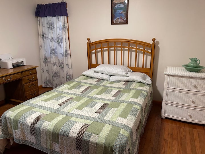 Chambre Queen au rez-de-chaussée