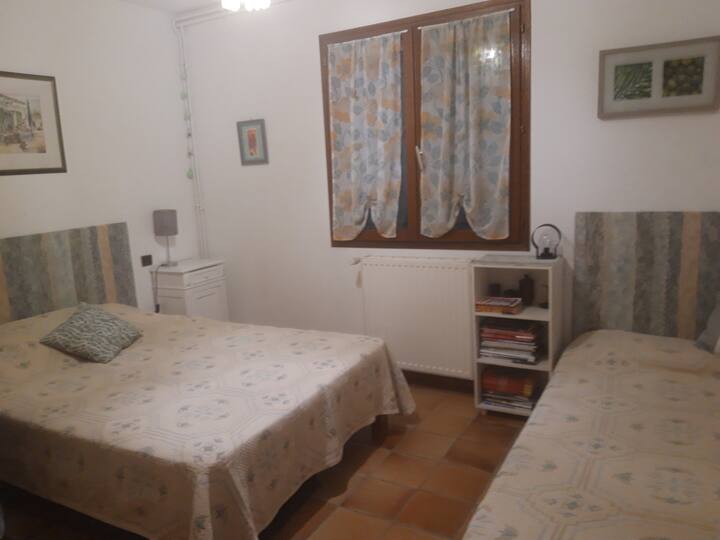 חדר שינה 3: שינה 140 ו  -90 