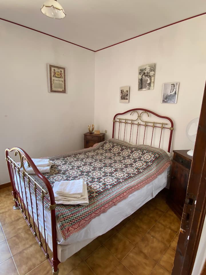 חדר קורסיקני