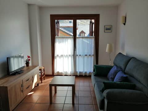 Top Airbnb: Cozy apartment in Llavorsí in Lleida
