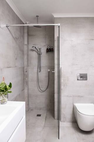 Bay Reflections Camps Bay Luxury Apartment gallery image 4