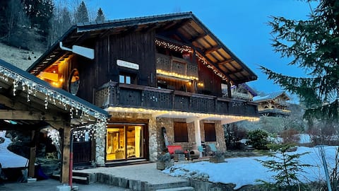 Beautiful Chalet, Fabulous Rooms & Hot Tub