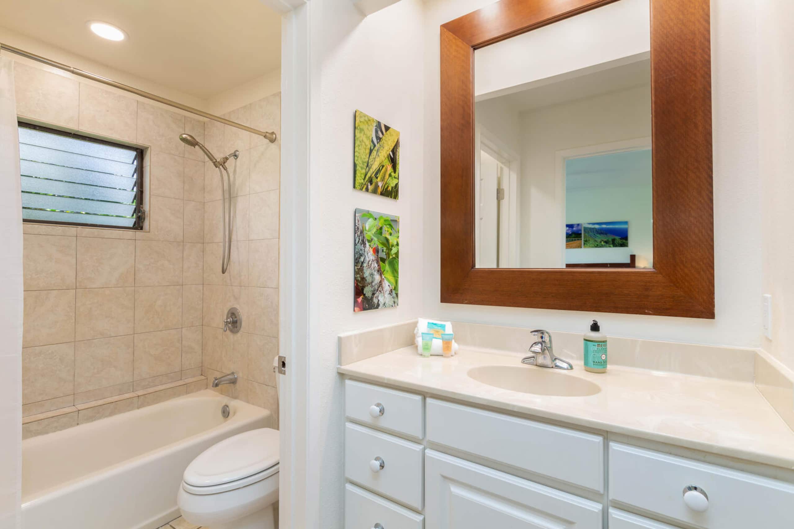 Condo in Princeville · ★4.89 · 2 bedrooms · 3 beds · 2 baths - Image 19