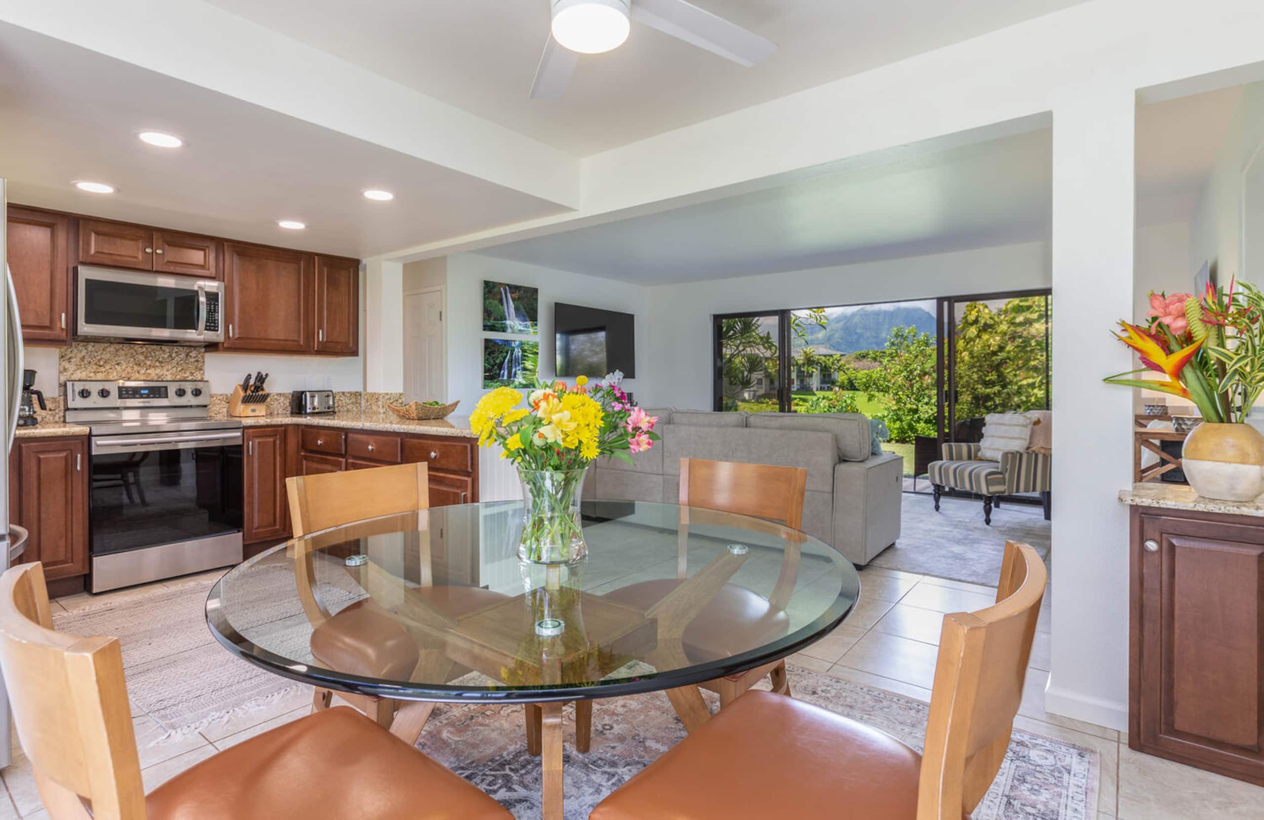 Condo in Princeville · ★4.89 · 2 bedrooms · 3 beds · 2 baths - Image 9