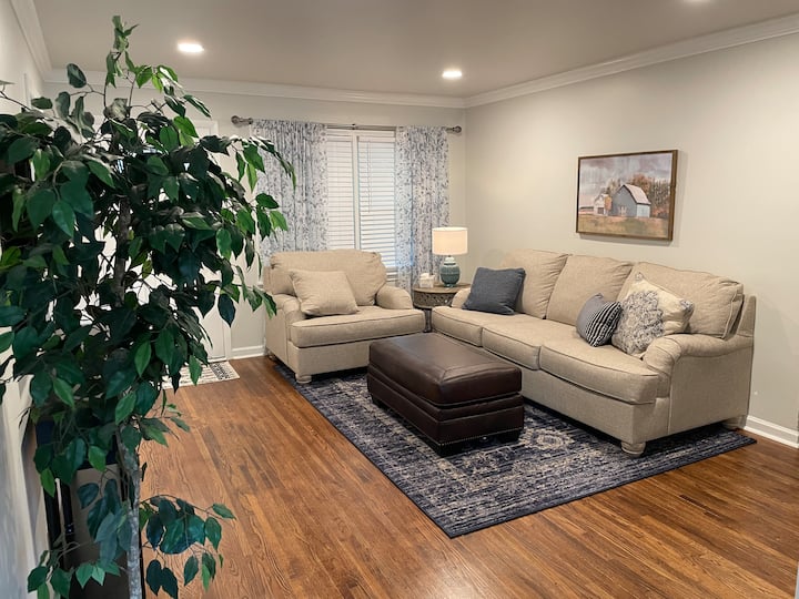 Fully Updated Brookside Home By Gathering Place - 털사