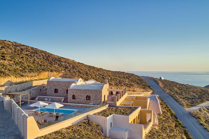 Anafi Casa Di Namphio Entire Property gallery image 4