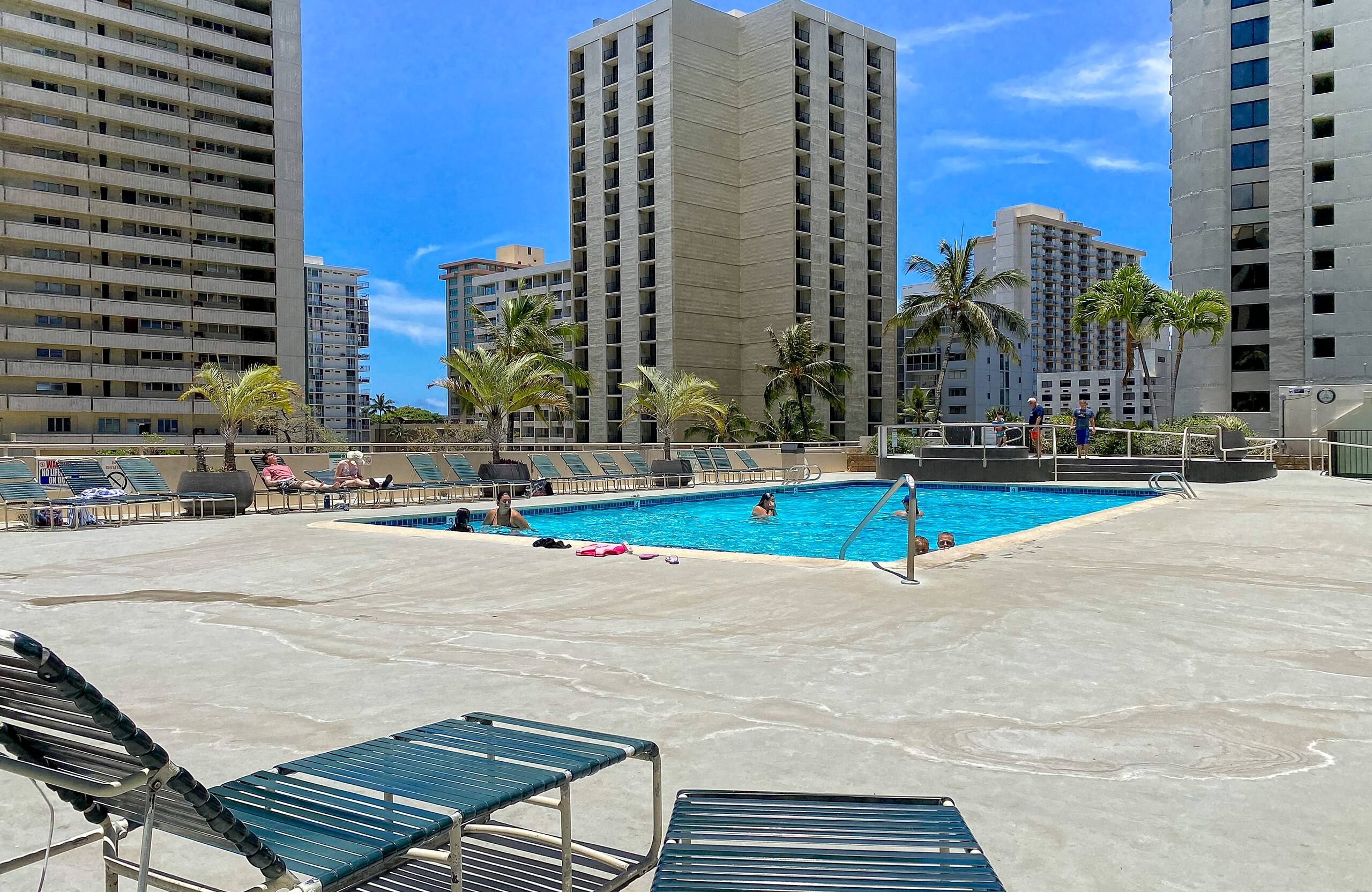 Condo in Honolulu · ★4.76 · 1 bedroom · 3 beds · 1 private bath - Image 22