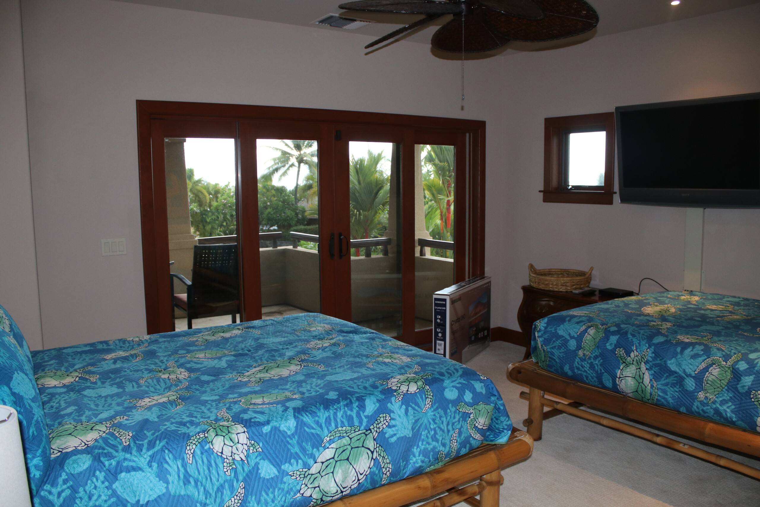 Home in Kailua-Kona · ★4.93 · 4 bedrooms · 7 beds · 5.5 baths - Image 6