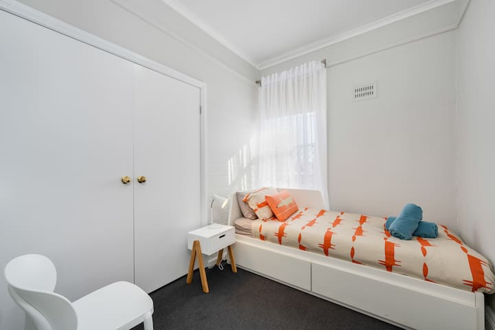 Third bedroom with single bed that opens to a queen. 