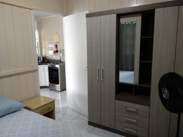 Საძინებელი 1