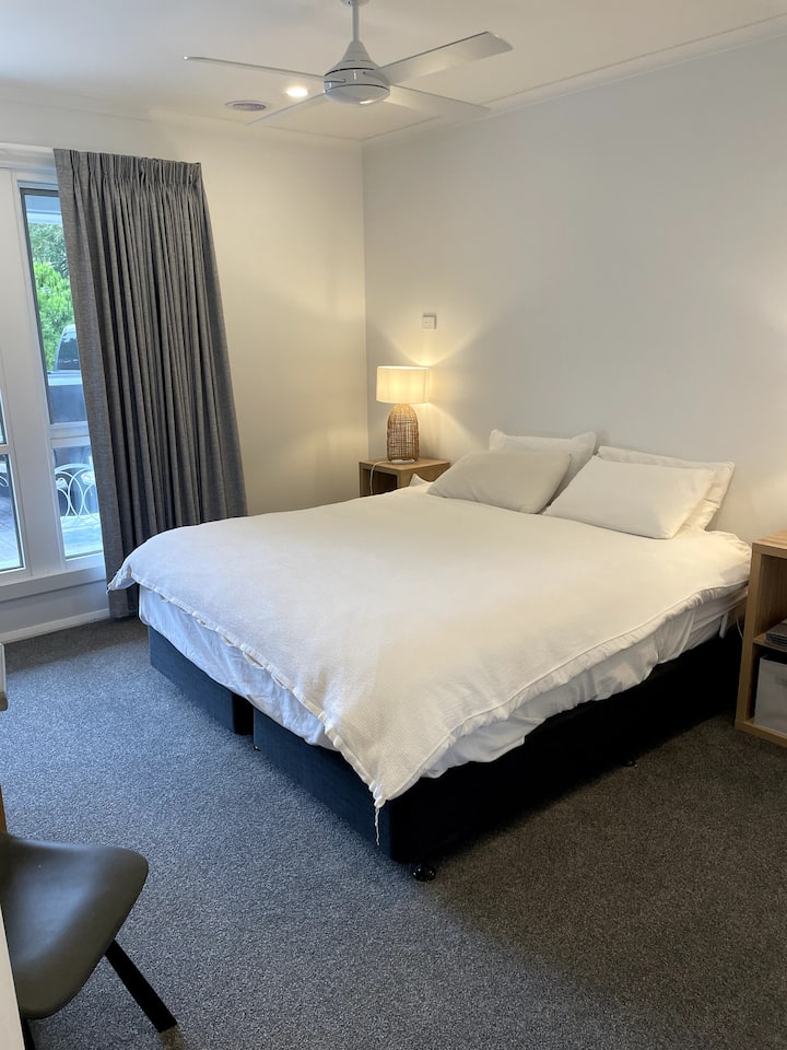 Dormitorio 1 de la cama tamaño king