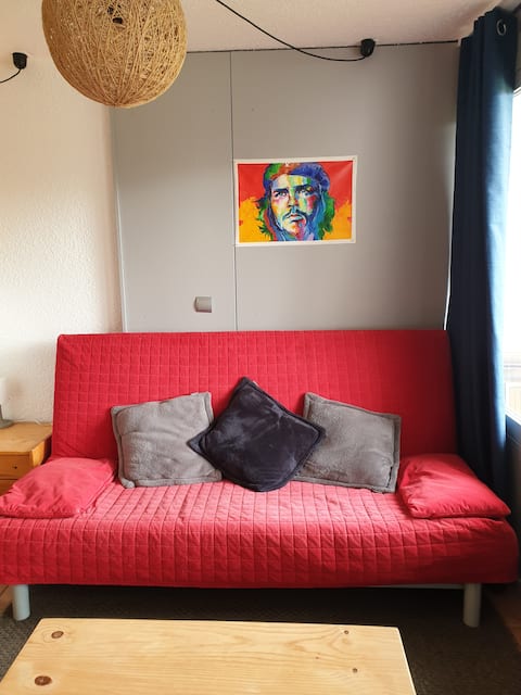 Popular Airbnb listing: Heart of the village, renovated apartment for 6 people in Montgenèvre