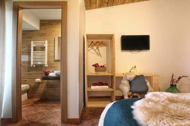 bedroom and en-suite bathroom