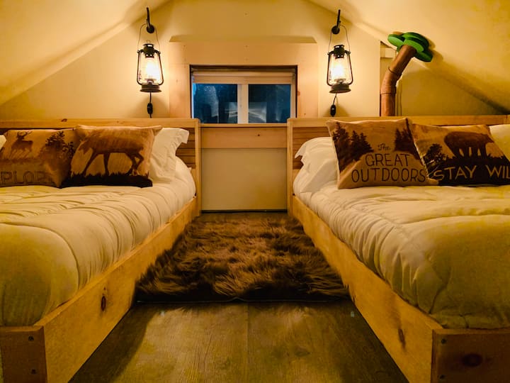 Cozy loft with a camping vibe