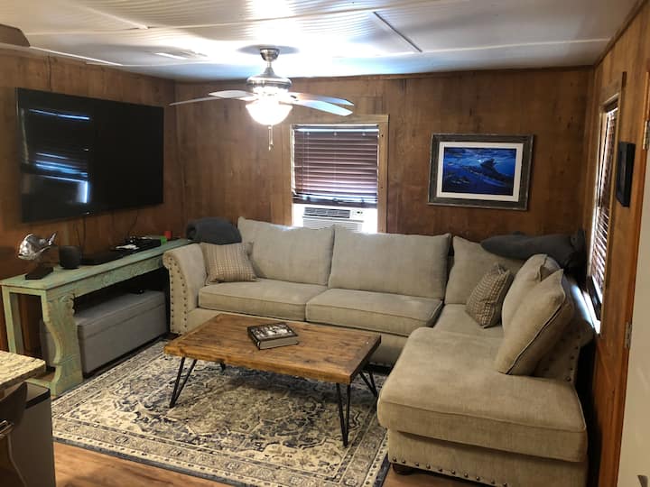 The New Houseboat In Cypress Cove Marina - Venice - Louisiana