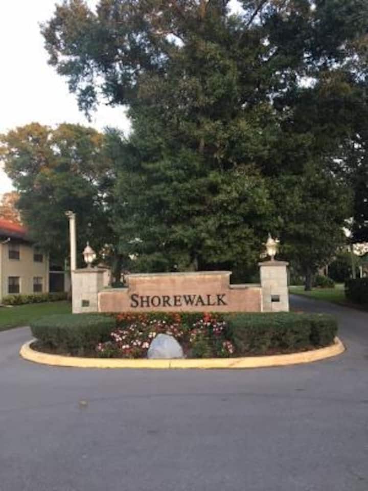 Shorewalk Vacation Villas in Bradenton, Florida Condominiums for Rent