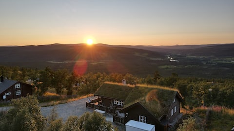 Spacious Well-equipped Cabin with Amazing Views