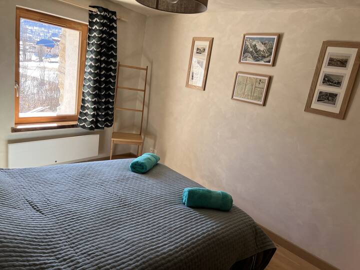 Dhomë gjumi 1 : 1 krevat dopio