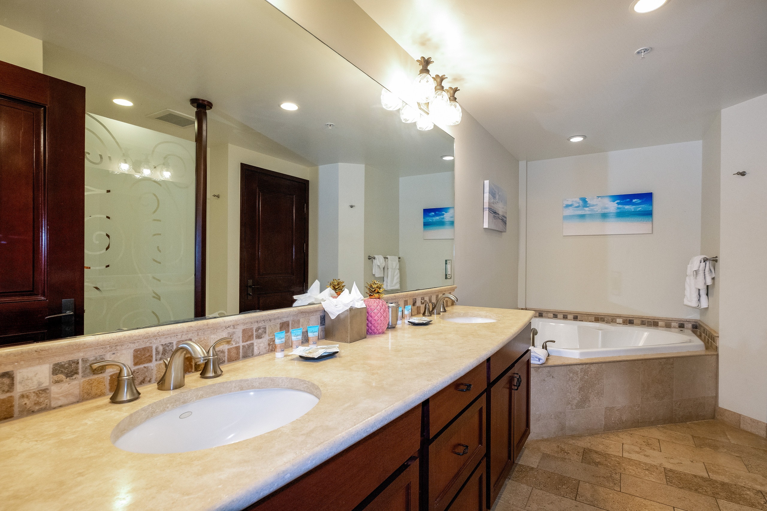 Condo in Kapaa · ★4.99 · 2 bedrooms · 3 beds · 3 baths - Image 15