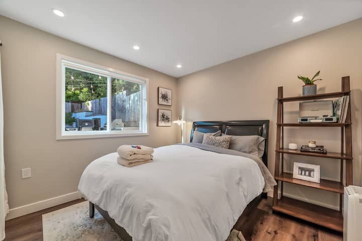 غرفة نوم 1 بسرير بحجم كبير