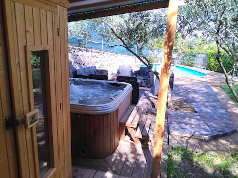 COTTAGE IN CEVENNE "LA MAISON DU BONHEUR"