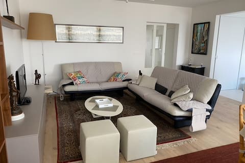 Popular Airbnb listing: Apartment with a beautiful view of Antwerp in Antwerpen