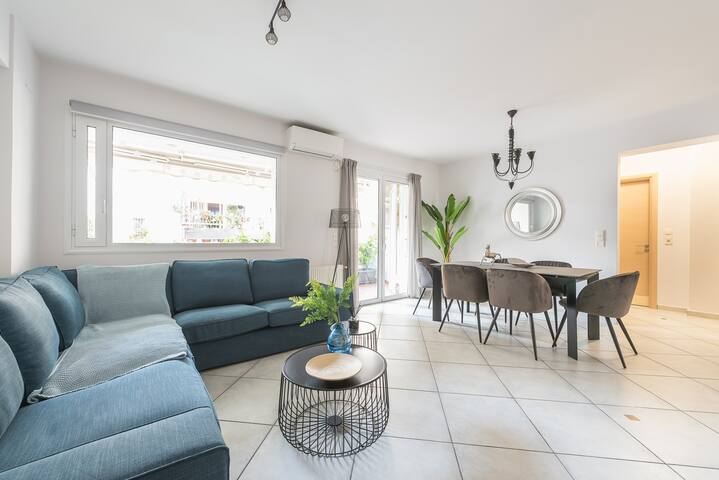 Cozy Athens 2bdr Apartment gallery image 4